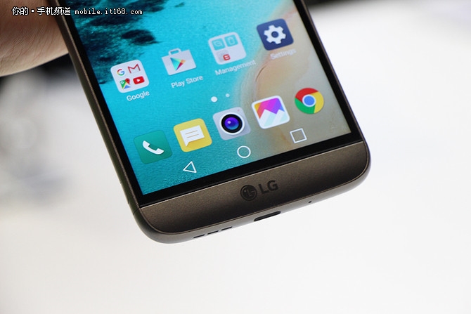 全金属变形设计惊艳全场 LG G5评测