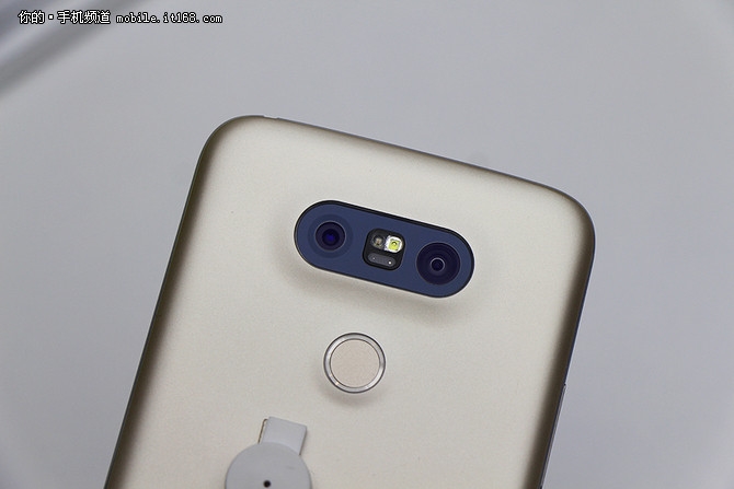 全金属变形设计惊艳全场 LG G5评测