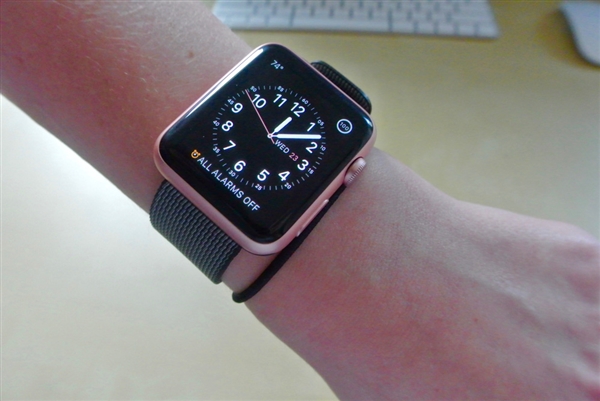 省300！最便宜Apple Watch開箱：并不廉價