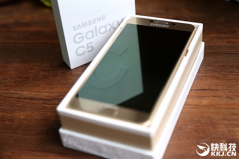2199元真誠中國特供！三星Galaxy C5深度評測