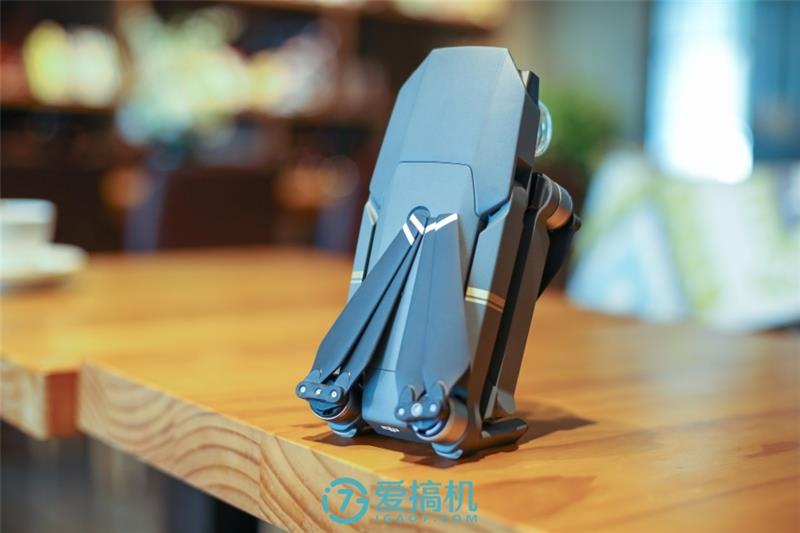 地球最強(qiáng)消費(fèi)無(wú)人機(jī)！大疆御Mavic Pro詳盡圖賞
