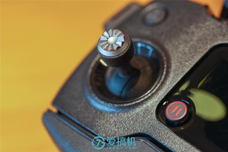 地球最強(qiáng)消費(fèi)無(wú)人機(jī)！大疆御Mavic Pro詳盡圖賞