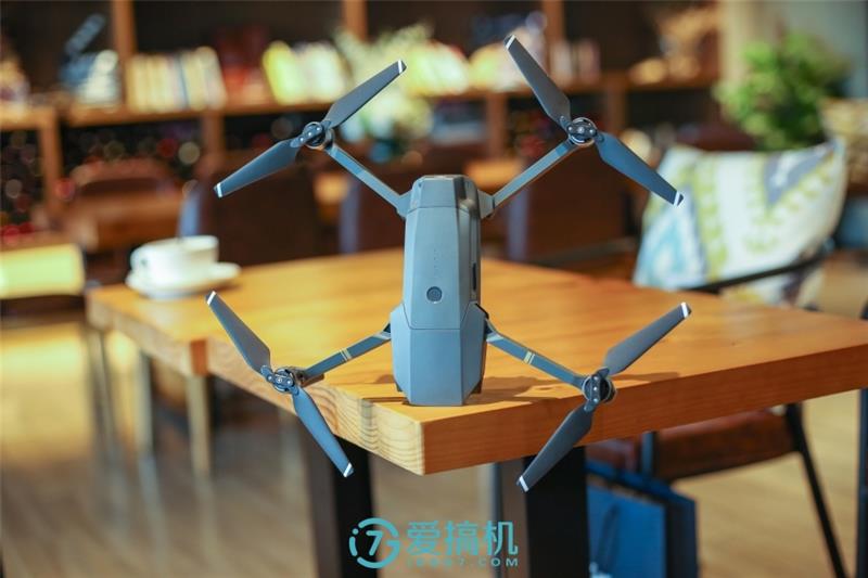地球最強(qiáng)消費(fèi)無(wú)人機(jī)！大疆御Mavic Pro詳盡圖賞