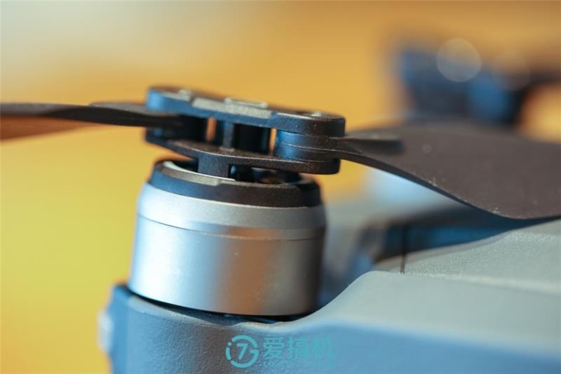 地球最強(qiáng)消費(fèi)無(wú)人機(jī)！大疆御Mavic Pro詳盡圖賞
