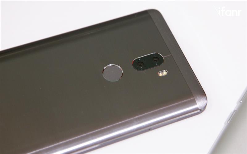 小米5S/5S Plus體驗:拋棄陶瓷 竟是為這? 小米5S/5S Plus體驗:放棄陶瓷 竟是為這?