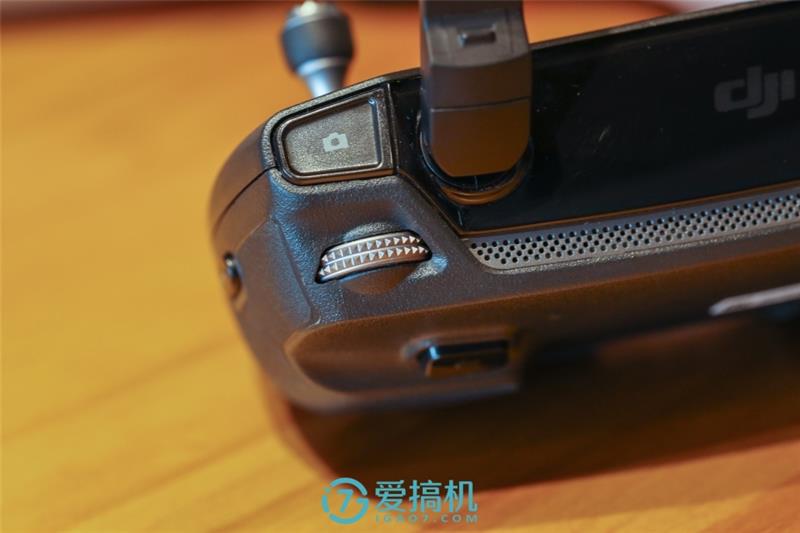 地球最強(qiáng)消費(fèi)無(wú)人機(jī)！大疆御Mavic Pro詳盡圖賞