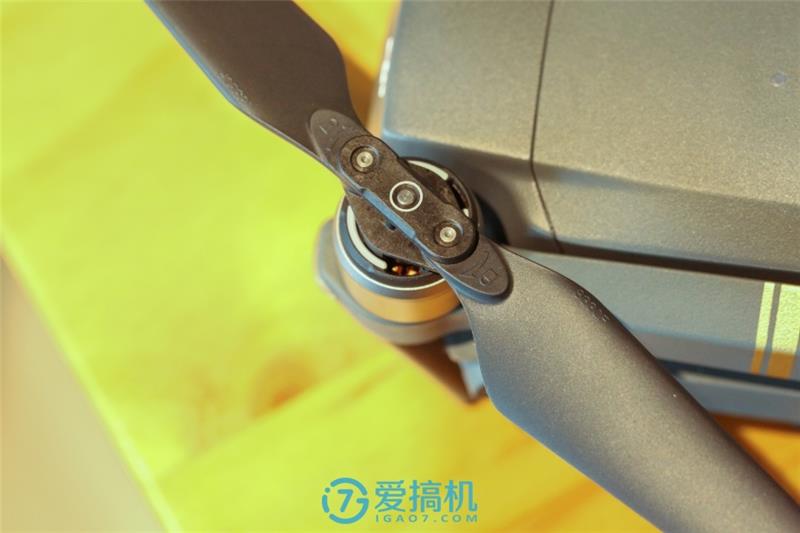 地球最強(qiáng)消費(fèi)無(wú)人機(jī)！大疆御Mavic Pro詳盡圖賞
