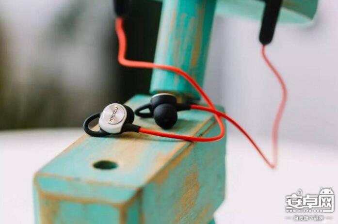 運動耳機哪款好?魅藍EP52藍牙耳機體驗評測 z8.jpg