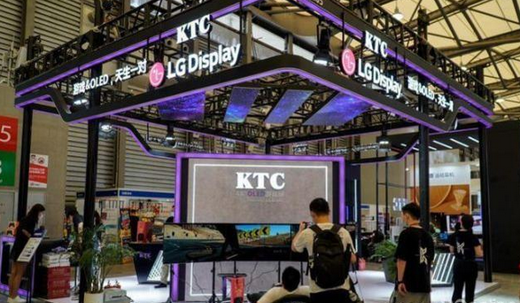 2021ChinaJoy:KTC48寸OLED大屏电竞显示器吸睛无数