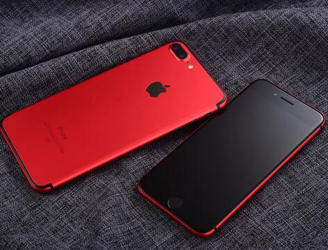 据说苹果将在今年3月推出中国红版iPhone7Plus