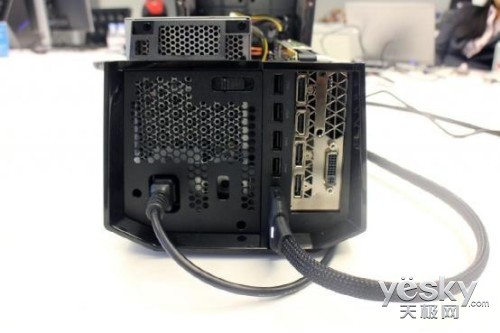 游戲迷的福利 Alienware顯卡性能放大器問世
