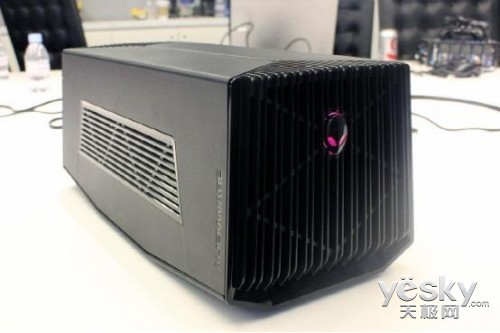 游戲迷的福利 Alienware顯卡性能放大器問世