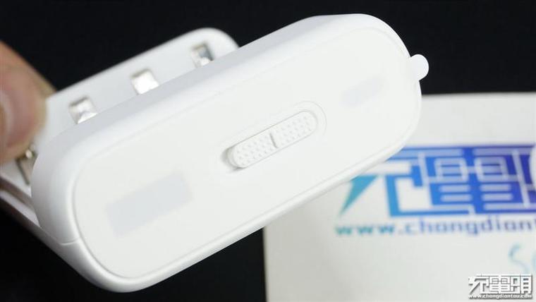 秒變移動電源！49元小米5號電池充電器拆解