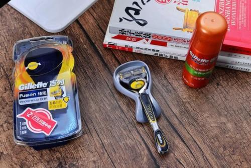 吉列鋒隱致護新品+剃須啫喱（本文圖片來源：試用網友）
