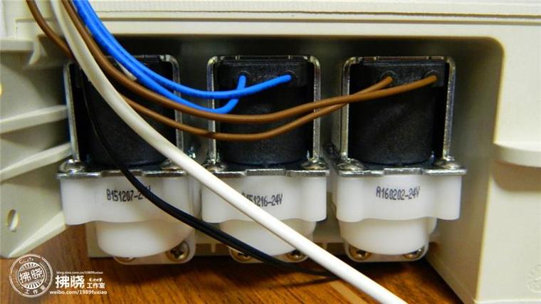 小米廚下式凈水器全拆解:做工精深 構(gòu)造雜亂 小米廚下式凈水器全拆解:做工精湛 構(gòu)造復(fù)雜