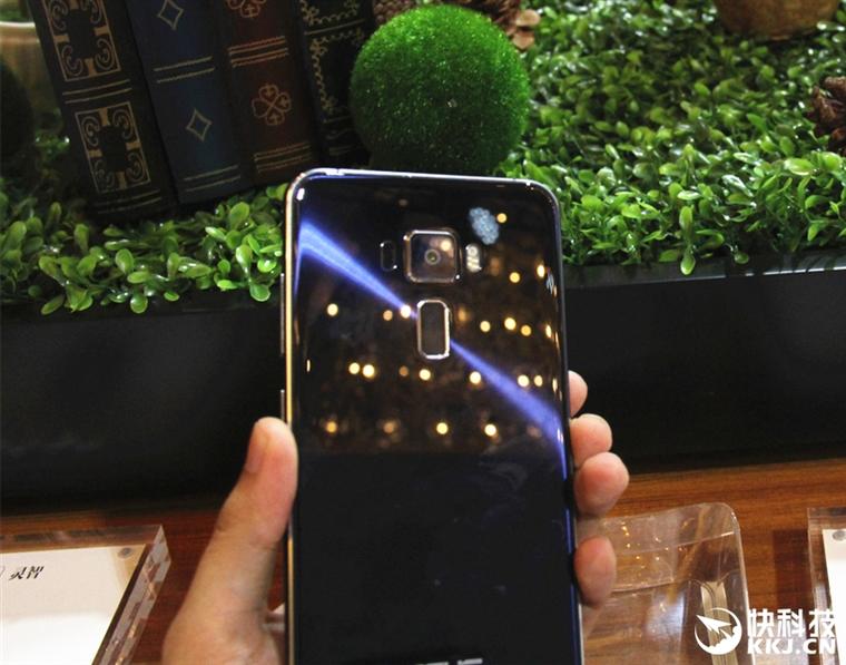 華碩ZenFone 3、靈耀3筆記本現場圖賞：全金屬驍龍821和Mac殺手