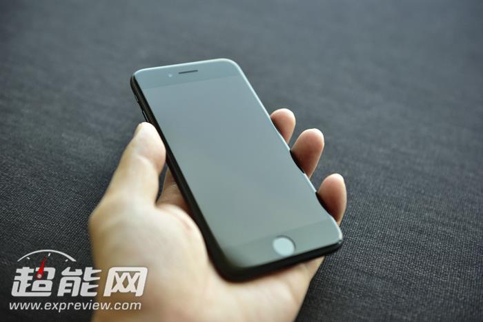 零售版國行iPhone 7評測：不買你會后悔！