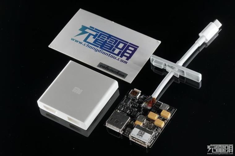 小米笔记本标配 USB-C至HDMI多功能转接器ZJQ01TM拆解