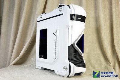 回歸主流玩家定位 AMD定制主機裝機解析 