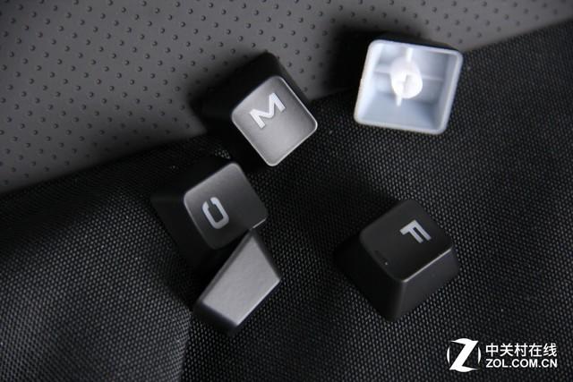 海盜船銀軸K70 RGB鍵盤 