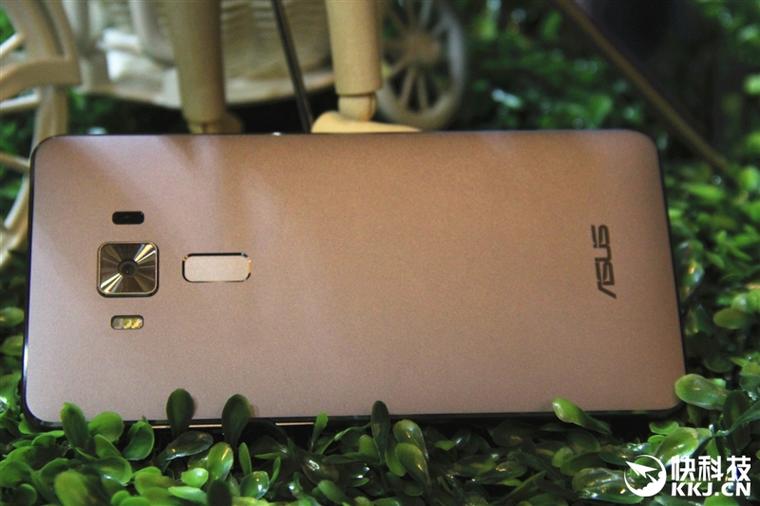 華碩ZenFone 3、靈耀3筆記本現場圖賞：全金屬驍龍821和Mac殺手