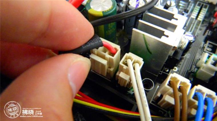 小米廚下式凈水器全拆解:做工精深 構(gòu)造雜亂 小米廚下式凈水器全拆解:做工精湛 構(gòu)造復(fù)雜