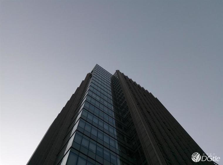 顏值加速度！599元魅藍3上手評測