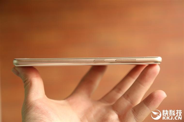 ZUK Z2 Pro旗艦版深度評測：0.05mm全球最窄黑邊！
