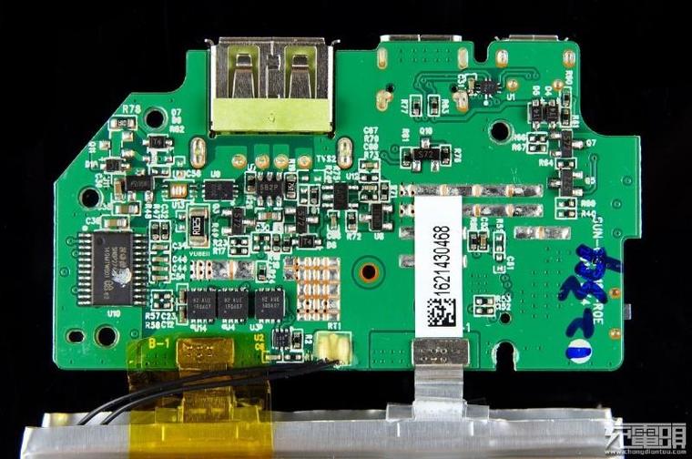 華為的第一次快充！1萬毫安電源拆解、實(shí)測
