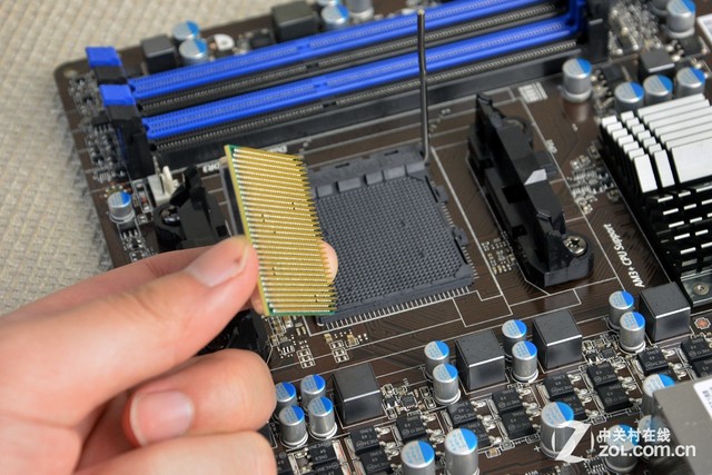 回歸主流玩家定位 AMD定制主機裝機解析 