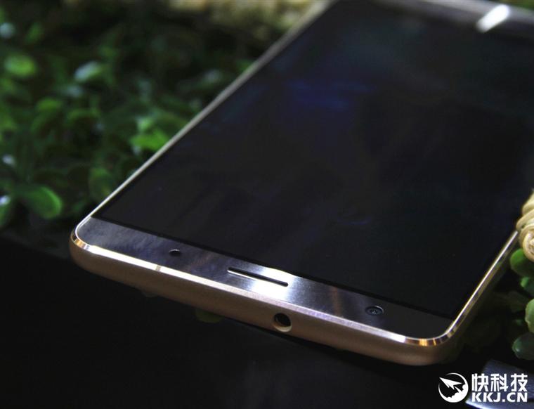 華碩ZenFone 3、靈耀3筆記本現場圖賞：全金屬驍龍821和Mac殺手