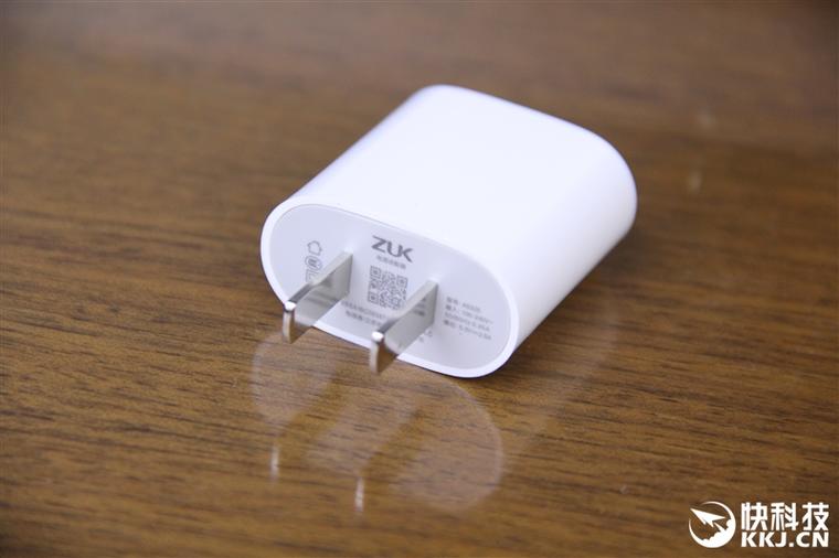 ZUK Z2 Pro旗艦版深度評測：0.05mm全球最窄黑邊！