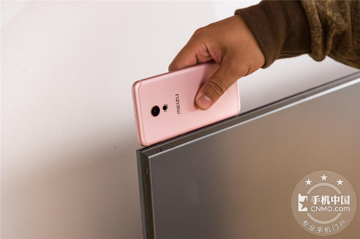 【圖片9】客廳電視迎來65英寸時代 微鯨65英寸4K電視體驗
