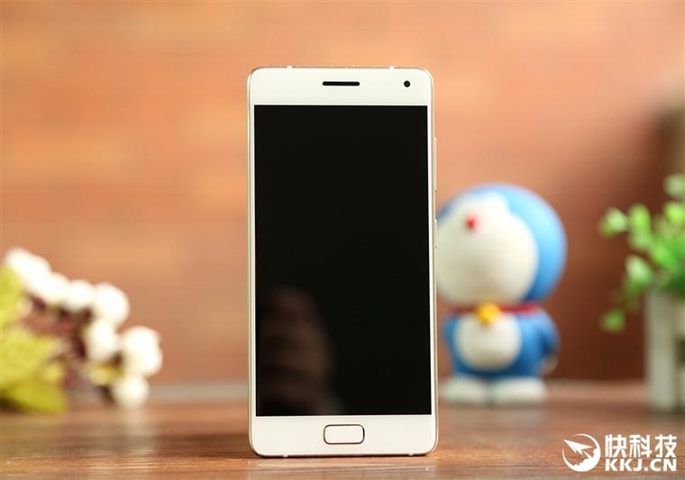 ZUK Z2 Pro旗艦版深度評測：0.05mm全球最窄黑邊！