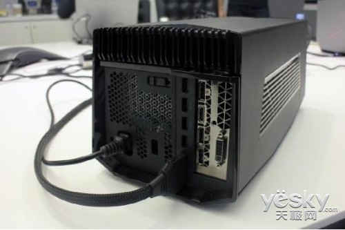 游戲迷的福利 Alienware顯卡性能放大器問世