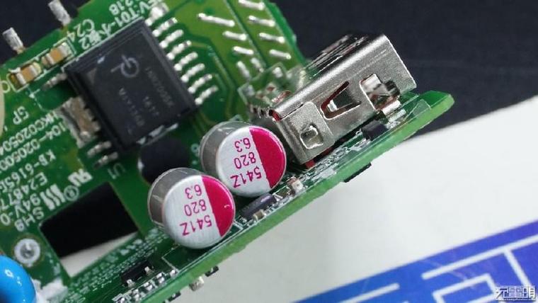 DASH極速閃充何方神圣？一加3充電器深度拆解