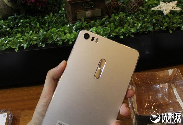 華碩ZenFone 3、靈耀3筆記本現場圖賞：全金屬驍龍821和Mac殺手