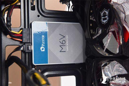 塔盾NO.11新品機箱評測 自帶燈光效果 新品牌新風向 塔盾NO.11新品機箱詳評