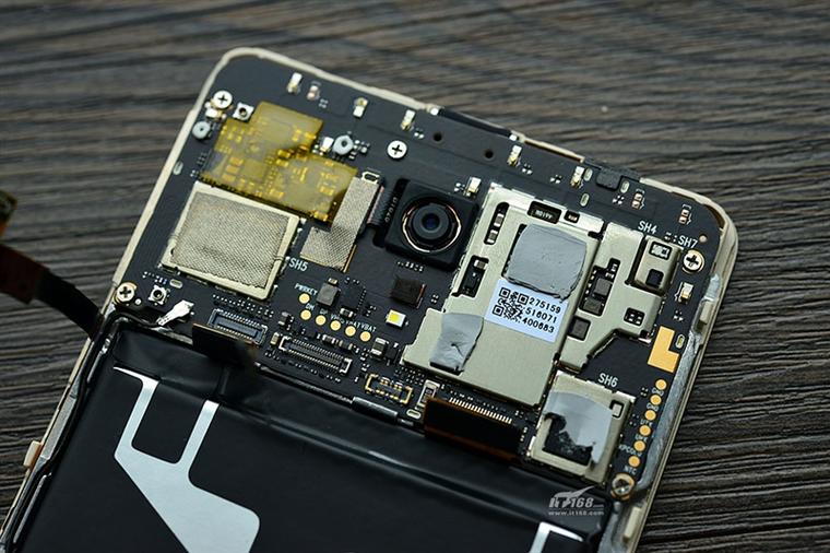 5000mAh內置安全加密芯片！金立M6拆解：2699元