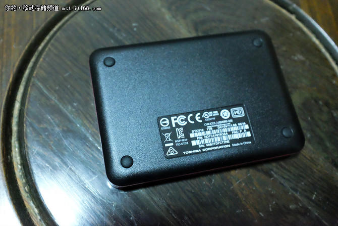 東芝CANVIO CONNECT Ⅱ移動硬盤評測 東芝CANVIO CONNECT Ⅱ移動硬盤評測