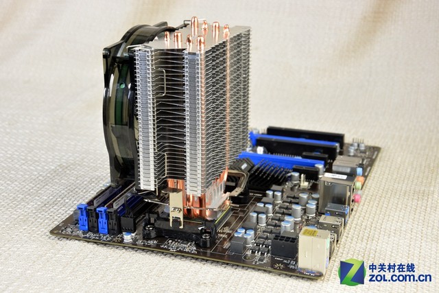 回歸主流玩家定位 AMD定制主機裝機解析 