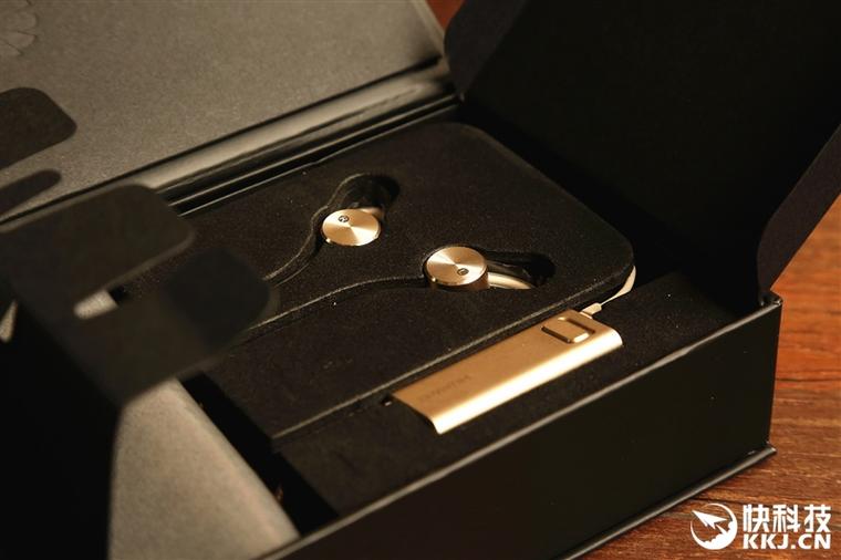 一鍵讓世界安靜！華為主動(dòng)降噪耳機(jī)2試聽評(píng)測(cè)