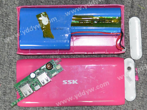 SSK飚王SRBC536移動電源拆解圖移動電源拆解圖