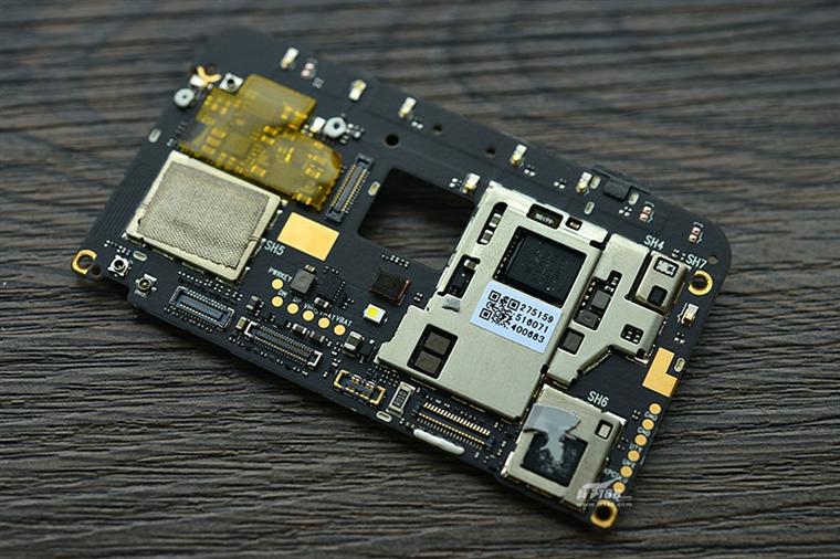 5000mAh內置安全加密芯片！金立M6拆解：2699元