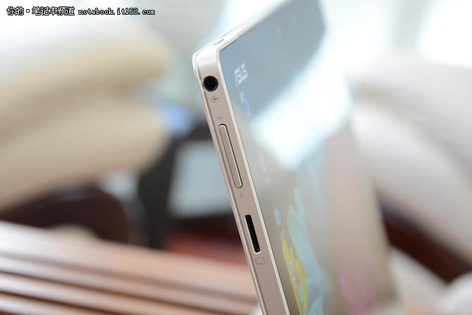 整機細節：接口配備齊全