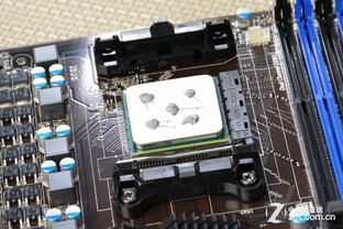 回歸主流玩家定位 AMD定制主機裝機解析 