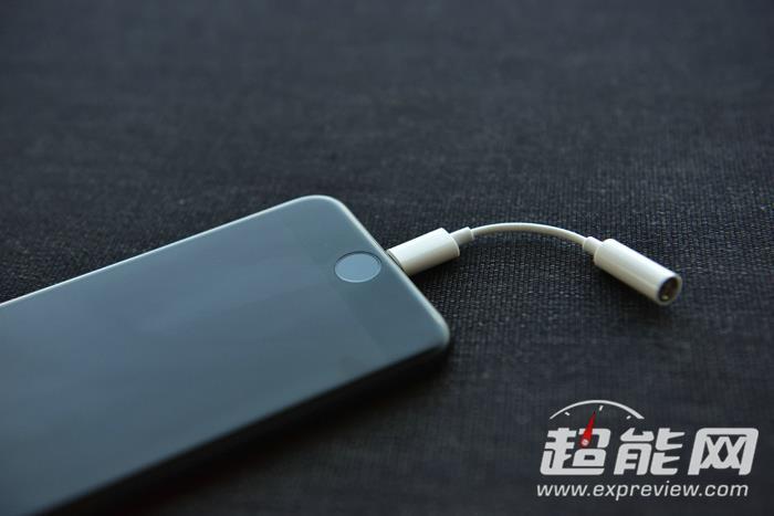 零售版國行iPhone 7評測：不買你會后悔！