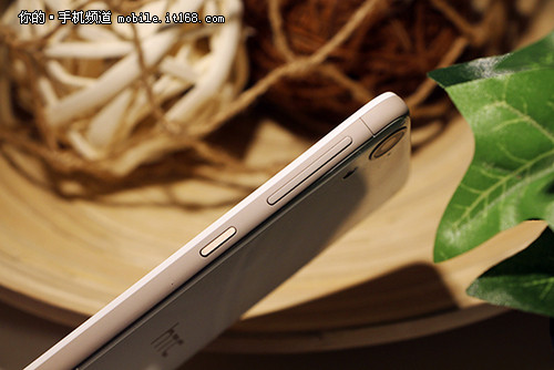 在細(xì)節(jié)融入更多改善 Desire826外觀賞析