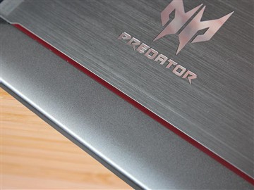 霸氣外放 掠奪者游戲平板Predator 8評測