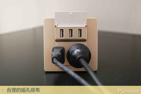 牛貨測評!公牛墻壁式3位USB插座讓你遠離充電煩惱